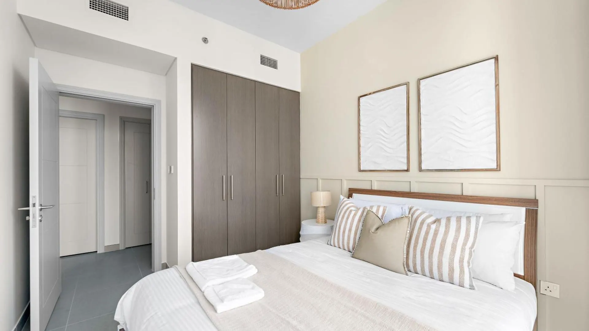Silkhaus Heart Of Downtown 2 Bdr With Balcony Apartment Dubai